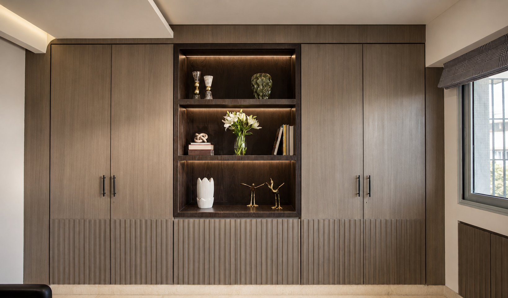 Bedroom wardrobe joinery, showcase villa, Bantala